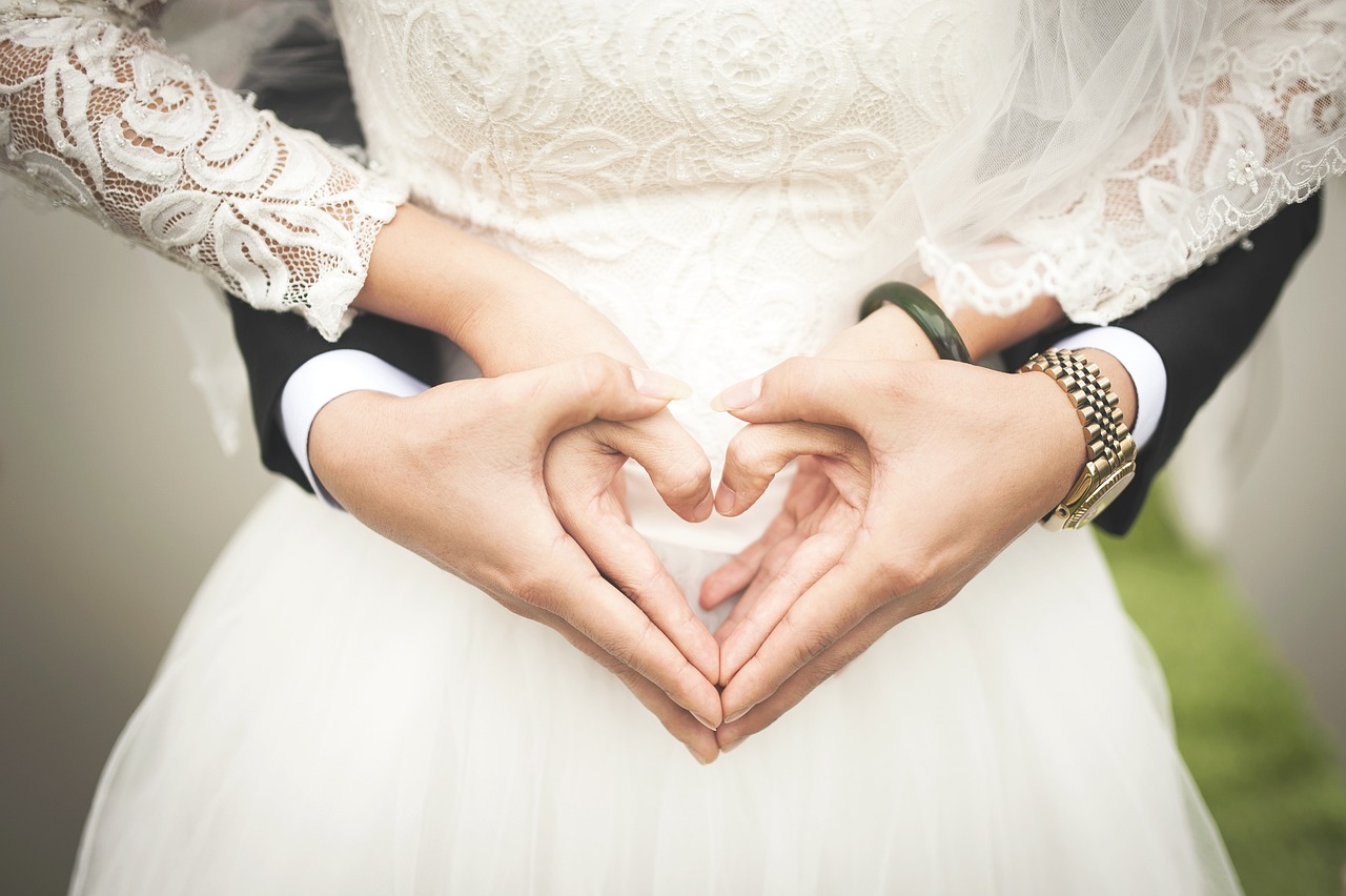 Resale of wedding display  items
